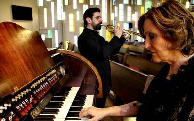 JORNAL TURBINADO: Anne Schneider and Tiago Linck at the International Pipe Organ Concerts!